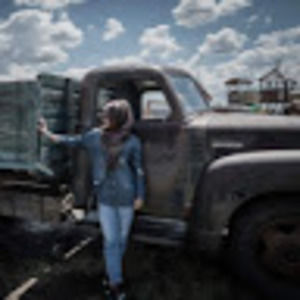 Meet your Posher, Fatima